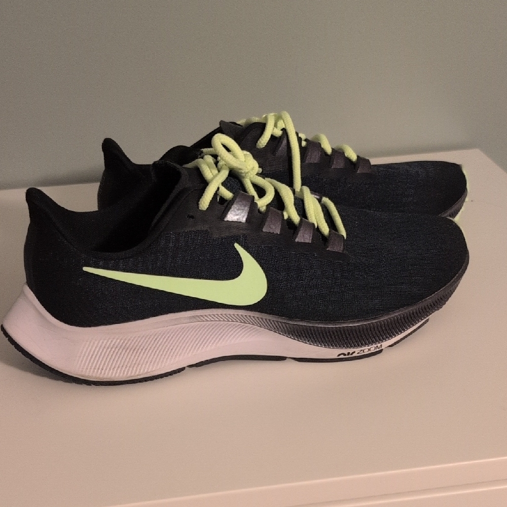 Nike Air Zoom Pegasus Running Shoes -Womens Size 11